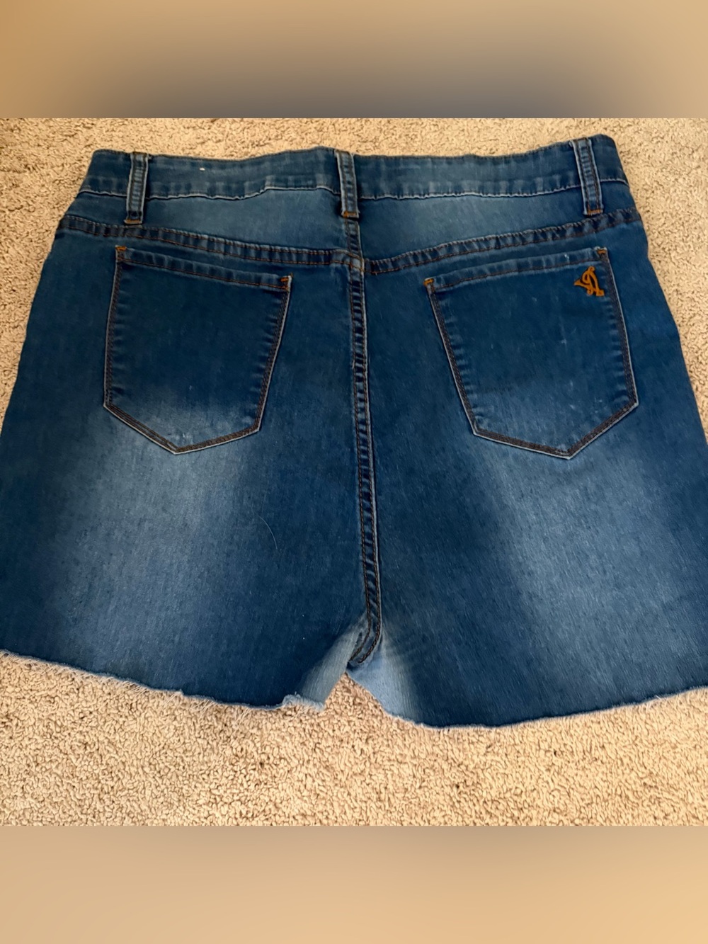 VIP Jeans Dark Wash Denim Fraying Distressed Cut Off Jean Shorts 17/33 Boho - Picture 6 of 8